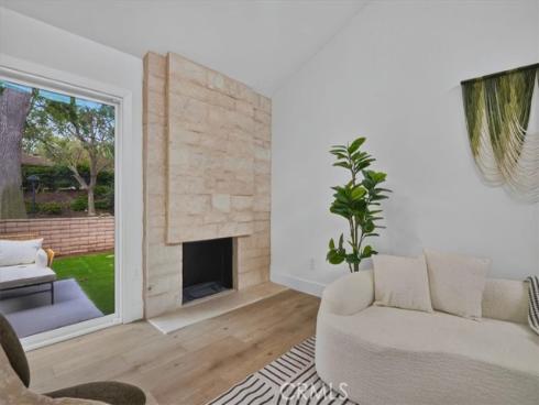 27 Dogwood , Irvine, CA