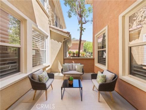 111 Chantilly , Irvine, CA