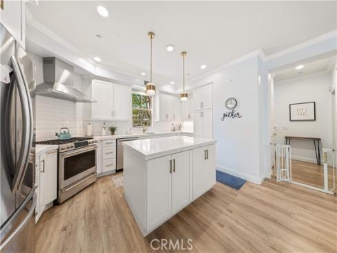 111 Chantilly , Irvine, CA