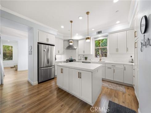 111 Chantilly , Irvine, CA