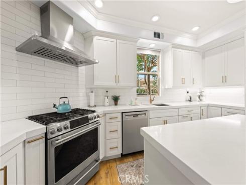 111 Chantilly , Irvine, CA