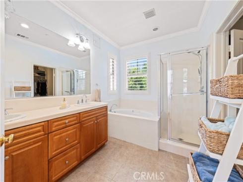 111 Chantilly , Irvine, CA