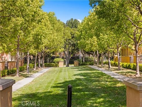 111 Chantilly , Irvine, CA