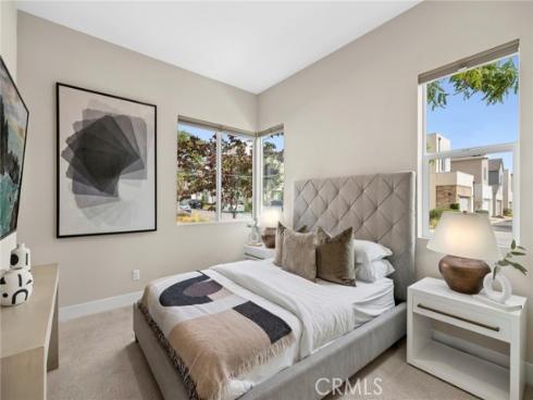 107  Spiral  , Irvine, CA