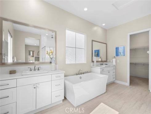 107  Spiral  , Irvine, CA