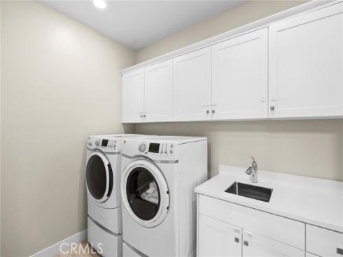 107  Spiral  , Irvine, CA
