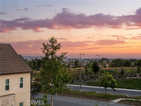 107  Spiral  , Irvine, CA
