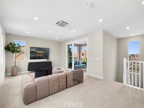 107  Spiral  , Irvine, CA