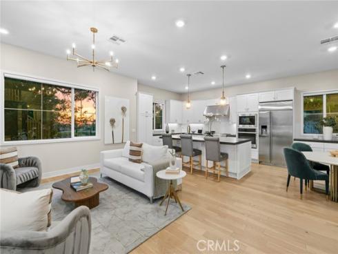 107  Spiral  , Irvine, CA
