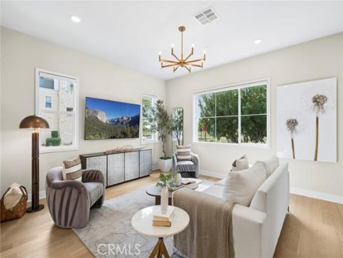 107  Spiral  , Irvine, CA