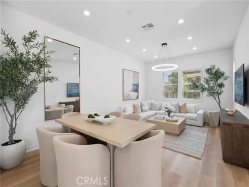 327 Baluster , Irvine, CA