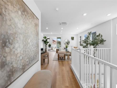 327 Baluster , Irvine, CA