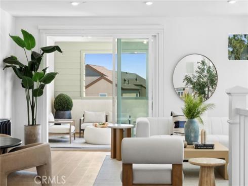 327 Baluster , Irvine, CA