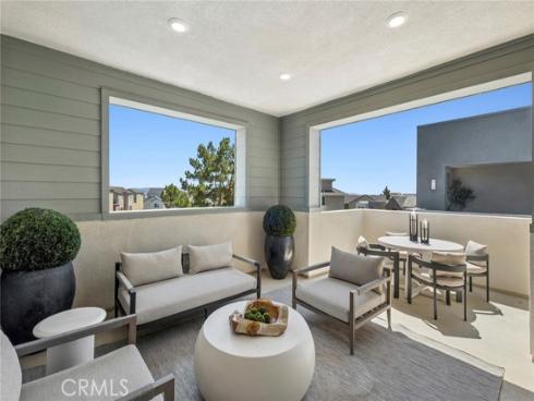 327 Baluster , Irvine, CA