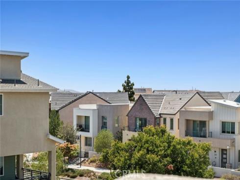 327 Baluster , Irvine, CA