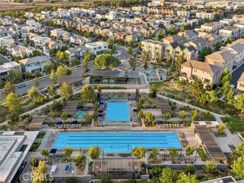 327 Baluster , Irvine, CA
