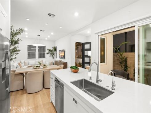 327 Baluster , Irvine, CA