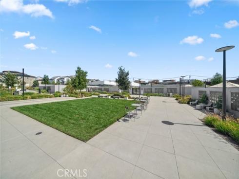 327 Baluster , Irvine, CA