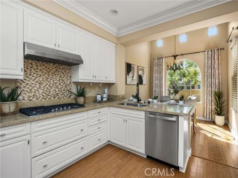 125 Chantilly , Irvine, CA