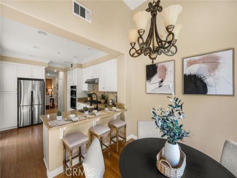 125 Chantilly , Irvine, CA