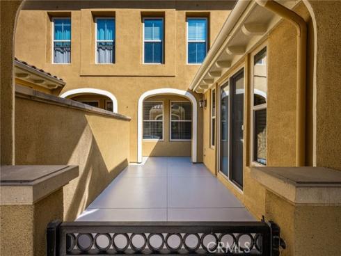 125 Chantilly , Irvine, CA
