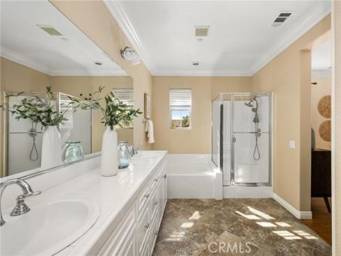 125 Chantilly , Irvine, CA