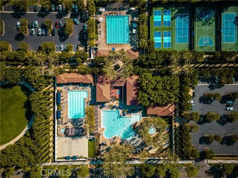 125 Chantilly , Irvine, CA