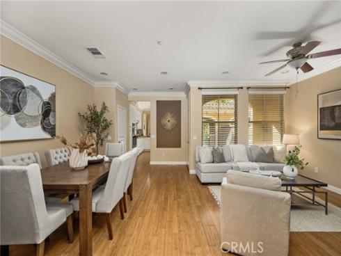 125 Chantilly , Irvine, CA