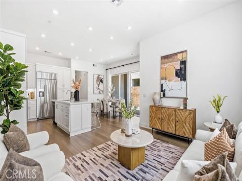 197 merit , Irvine, CA