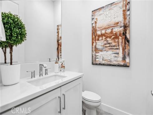 197 merit , Irvine, CA