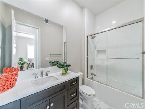109  Spiral  , Irvine, CA