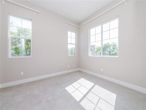 109  Spiral  , Irvine, CA