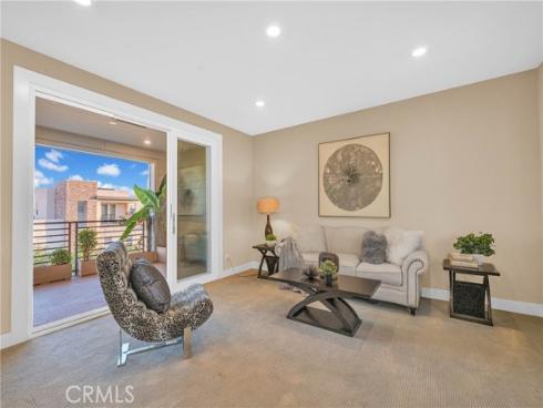 109  Spiral  , Irvine, CA