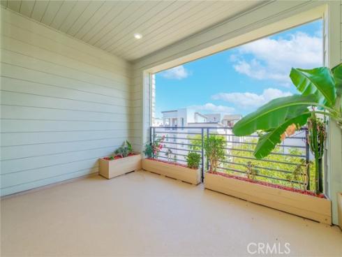 109  Spiral  , Irvine, CA