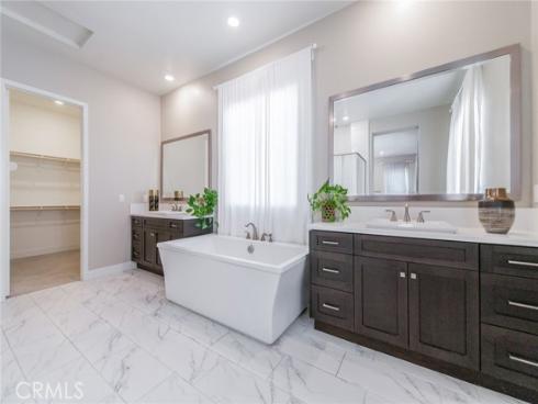 109  Spiral  , Irvine, CA