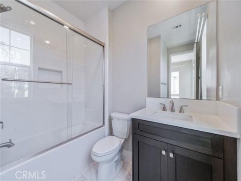 109  Spiral  , Irvine, CA