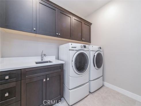 109  Spiral  , Irvine, CA