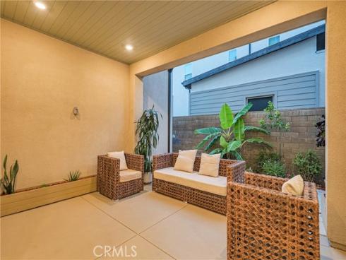 109  Spiral  , Irvine, CA