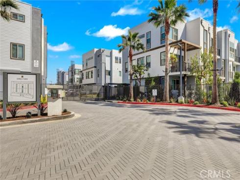 365  Placemark  , Irvine, CA
