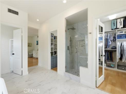 5 Upland , Irvine, CA