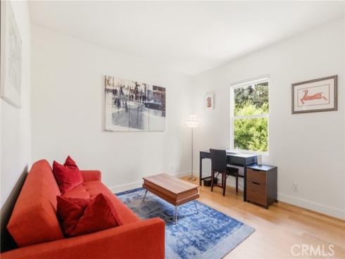 5 Upland , Irvine, CA