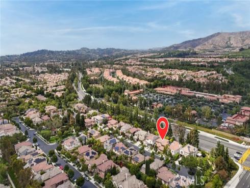 5 Upland , Irvine, CA