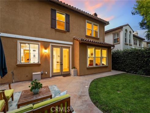 5 Upland , Irvine, CA