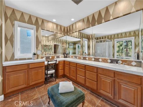 8 Castlebar , Irvine, CA