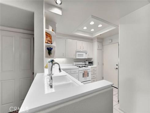 1602 Solvay Aisle , Irvine, CA
