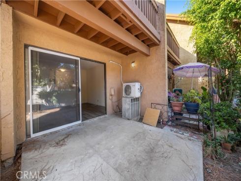 208 Orange Blossom , Irvine, CA