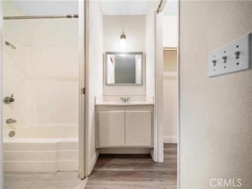 208 Orange Blossom , Irvine, CA
