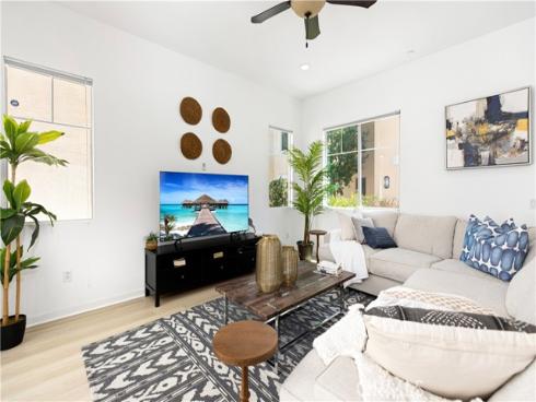 129 Terrapin , Irvine, CA