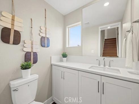 817  Sonia  , Irvine, CA