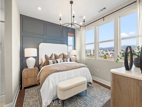 817  Sonia  , Irvine, CA